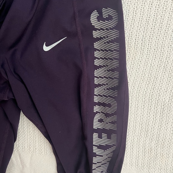 Purple Nike running leggings - Picture 3 of 3